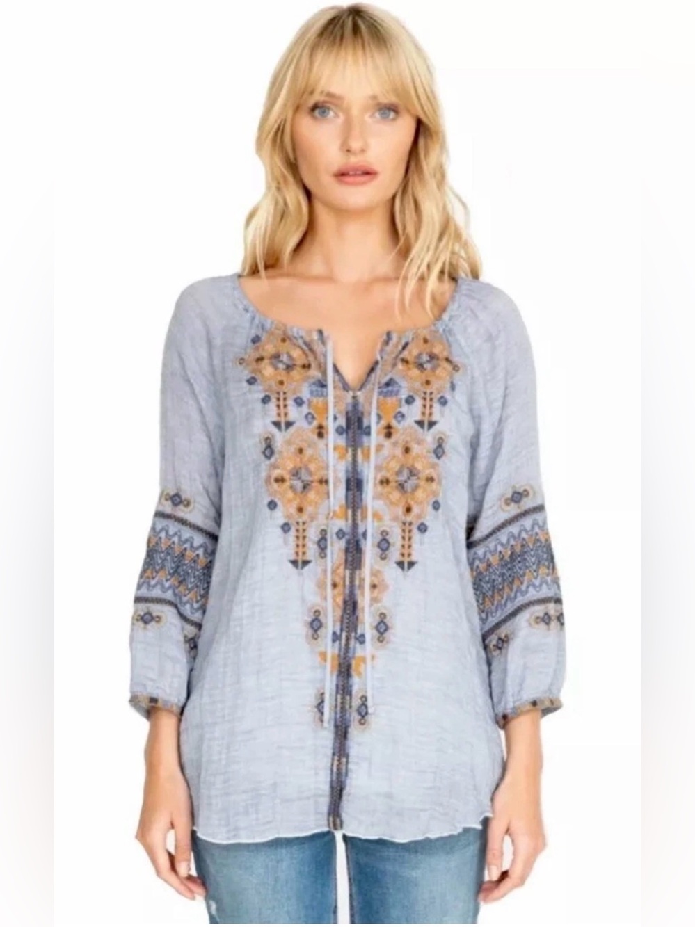 a Johnny Was "Amika" Embroidered Peasant Blouse. XS